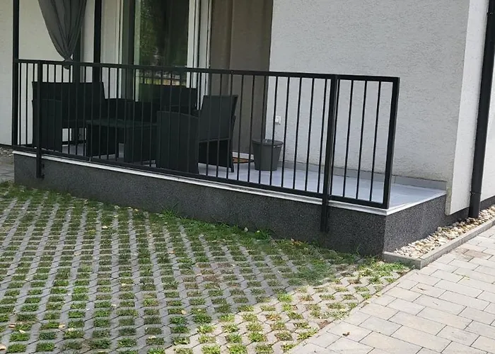 Garden Pool アパート シオーフォク