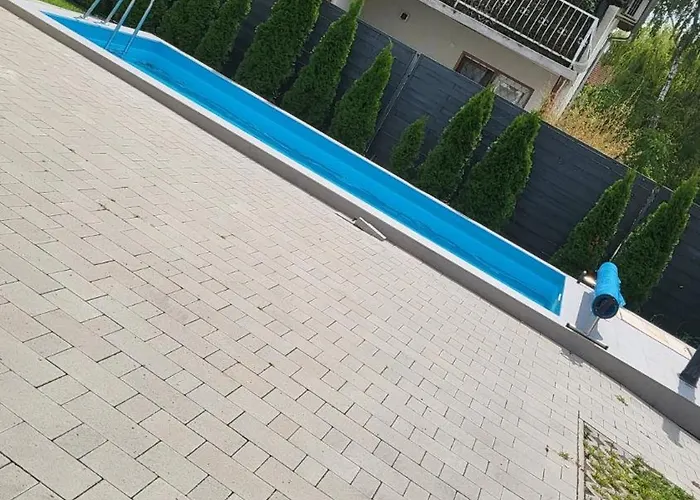 Garden Pool *